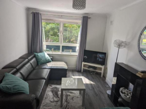 Self-Contained Vacation Apartment Greenock UK